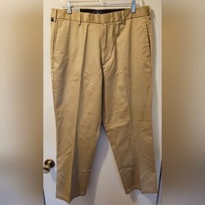 Dockers Classic Fit Tan Khakis Flat Front Men's Size 36x29 100% Cotton NWT